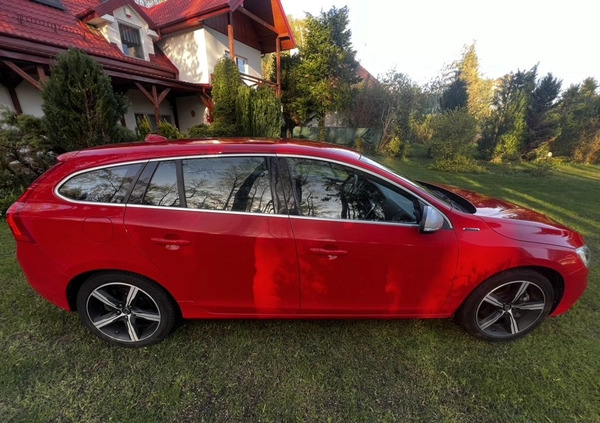 Volvo V60 cena 74900 przebieg: 158000, rok produkcji 2016 z Puck małe 232
